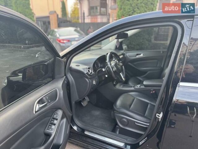 Черный Мерседес Б-класс, объемом двигателя 1.5 л и пробегом 330 тыс. км за 9700 $, фото 20 на Automoto.ua