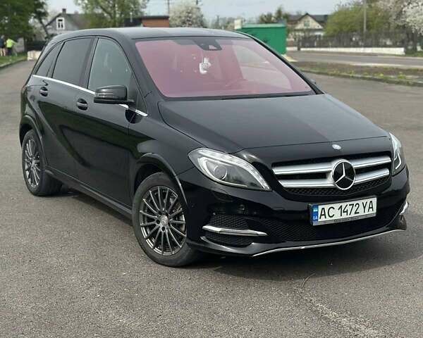 Чорний Мерседес Б-клас, об'ємом двигуна 0 л та пробігом 116 тис. км за 9000 $, фото 3 на Automoto.ua