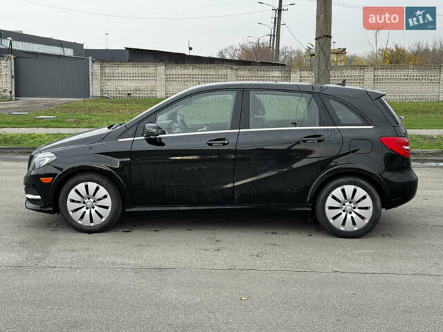 Черный Мерседес Б-класс, объемом двигателя 0 л и пробегом 95 тыс. км за 9700 $, фото 5 на Automoto.ua