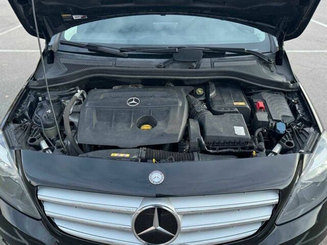 Черный Мерседес Б-класс, объемом двигателя 1.5 л и пробегом 330 тыс. км за 10300 $, фото 10 на Automoto.ua