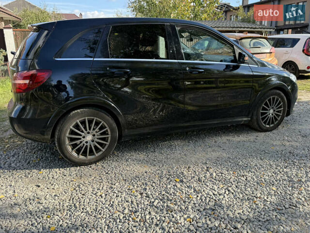 Черный Мерседес Б-класс, объемом двигателя 0 л и пробегом 120 тыс. км за 9499 $, фото 12 на Automoto.ua