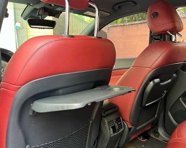 Чорний Мерседес Б-клас, об'ємом двигуна 0 л та пробігом 193 тис. км за 10500 $, фото 9 на Automoto.ua