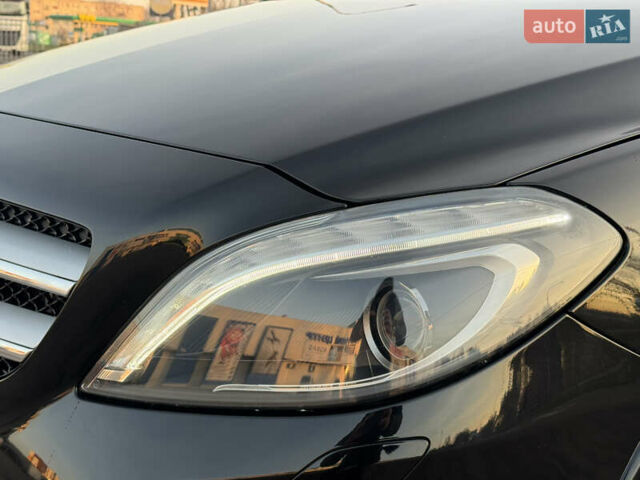 Черный Мерседес Б-класс, объемом двигателя 0 л и пробегом 88 тыс. км за 8750 $, фото 21 на Automoto.ua