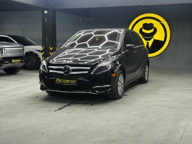 Черный Мерседес Б-класс, объемом двигателя 0 л и пробегом 116 тыс. км за 10300 $, фото 2 на Automoto.ua