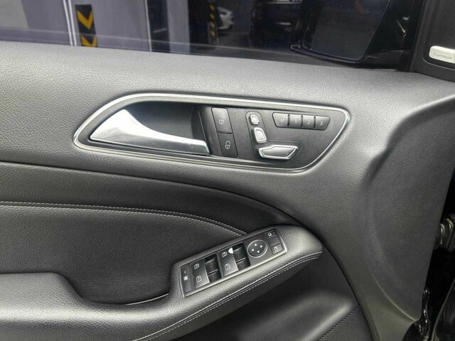 Черный Мерседес Б-класс, объемом двигателя 0 л и пробегом 116 тыс. км за 10300 $, фото 15 на Automoto.ua