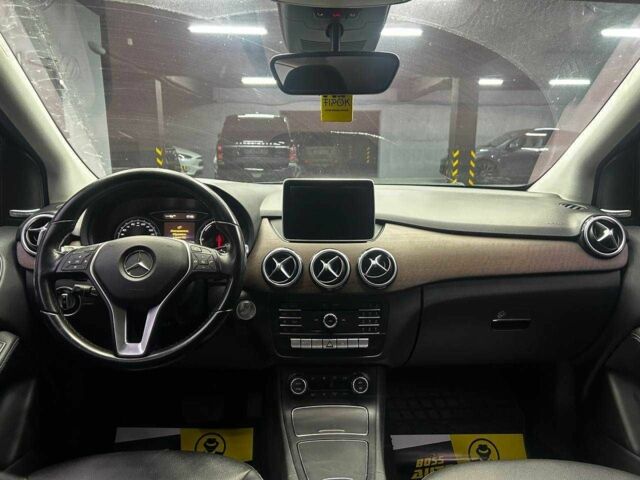 Черный Мерседес Б-класс, объемом двигателя 0 л и пробегом 116 тыс. км за 10300 $, фото 10 на Automoto.ua