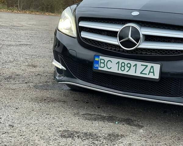 Черный Мерседес Б-класс, объемом двигателя 0 л и пробегом 109 тыс. км за 9900 $, фото 7 на Automoto.ua