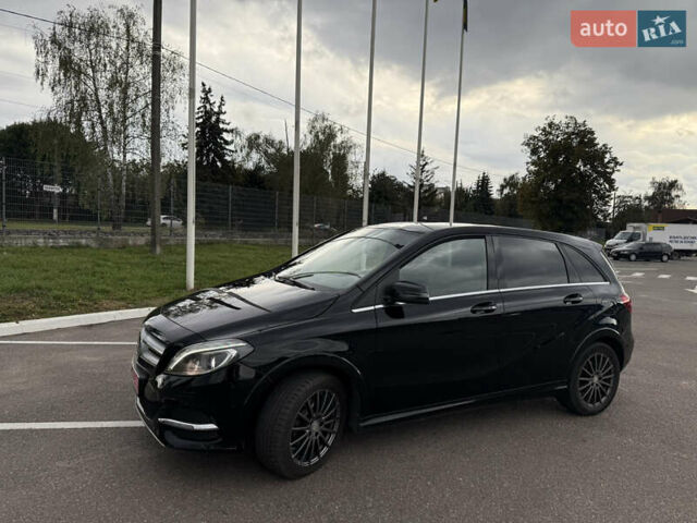 Мерседес Б-клас 2015 у Житомирі на Automoto.ua Чорний Мерседес Б-клас, об'ємом двигуна 0 л та пробігом 120 тис. км за 10200 $, фото 2 на Automoto.ua