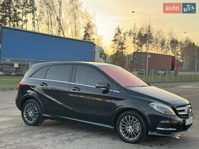 Черный Мерседес Б-класс, объемом двигателя 0 л и пробегом 88 тыс. км за 8750 $, фото 14 на Automoto.ua