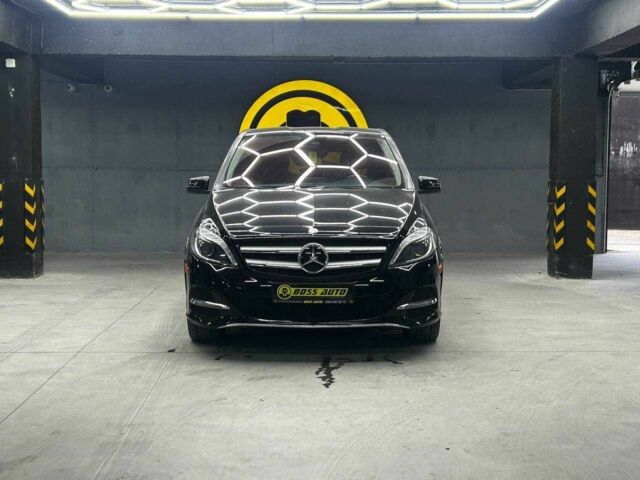 Черный Мерседес Б-класс, объемом двигателя 0 л и пробегом 116 тыс. км за 10300 $, фото 1 на Automoto.ua