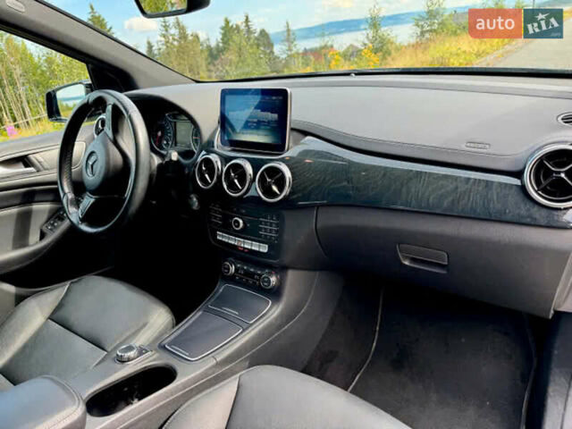 Мерседес Б-класс 2015 в Львове на Automoto.ua Черный Мерседес Б-класс, объемом двигателя 0 л и пробегом 83 тыс. км за 10550 $, фото 25 на Automoto.ua