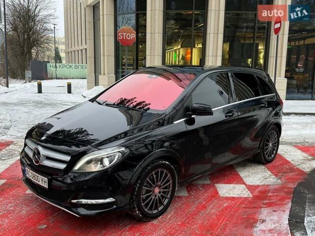 Черный Мерседес Б-класс, объемом двигателя 0 л и пробегом 88 тыс. км за 11000 $, фото 2 на Automoto.ua
