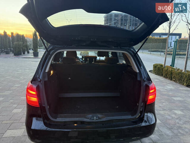 Чорний Мерседес Б-клас, об'ємом двигуна 0 л та пробігом 80 тис. км за 9300 $, фото 10 на Automoto.ua