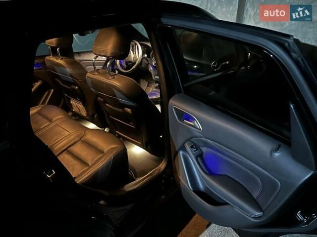 Чорний Мерседес Б-клас, об'ємом двигуна 0 л та пробігом 130 тис. км за 11000 $, фото 24 на Automoto.ua