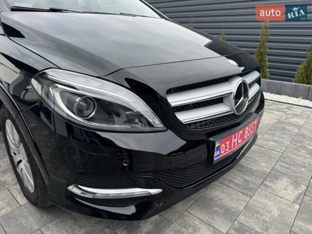 Чорний Мерседес Б-клас, об'ємом двигуна 0 л та пробігом 78 тис. км за 8650 $, фото 10 на Automoto.ua