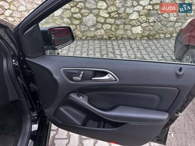 Чорний Мерседес Б-клас, об'ємом двигуна 0 л та пробігом 130 тис. км за 11000 $, фото 9 на Automoto.ua