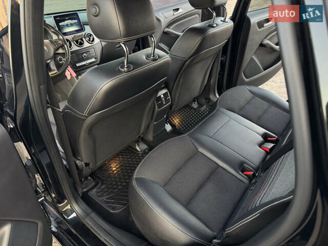 Черный Мерседес Б-класс, объемом двигателя 0 л и пробегом 88 тыс. км за 8750 $, фото 46 на Automoto.ua