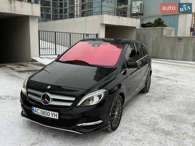 Черный Мерседес Б-класс, объемом двигателя 0 л и пробегом 88 тыс. км за 11000 $, фото 6 на Automoto.ua