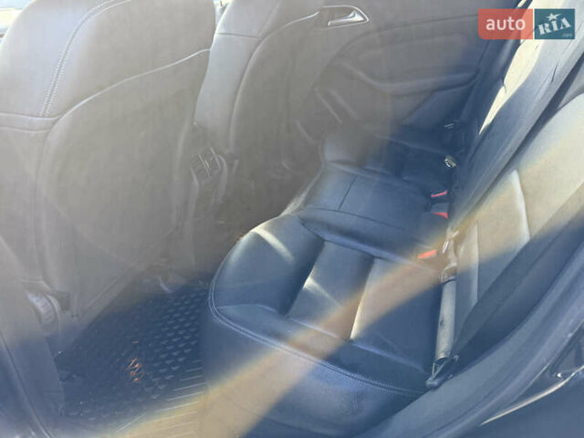 Черный Мерседес Б-класс, объемом двигателя 0 л и пробегом 120 тыс. км за 9499 $, фото 33 на Automoto.ua