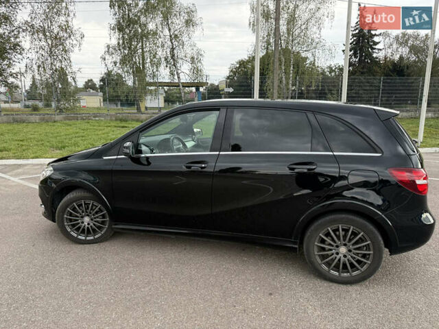 Мерседес Б-клас 2015 у Житомирі на Automoto.ua Чорний Мерседес Б-клас, об'ємом двигуна 0 л та пробігом 120 тис. км за 10200 $, фото 3 на Automoto.ua