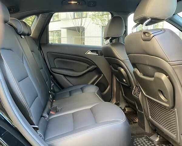 Чорний Мерседес Б-клас, об'ємом двигуна 0 л та пробігом 120 тис. км за 12500 $, фото 13 на Automoto.ua
