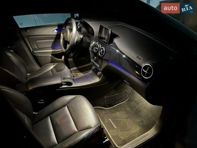 Чорний Мерседес Б-клас, об'ємом двигуна 0 л та пробігом 130 тис. км за 11000 $, фото 21 на Automoto.ua