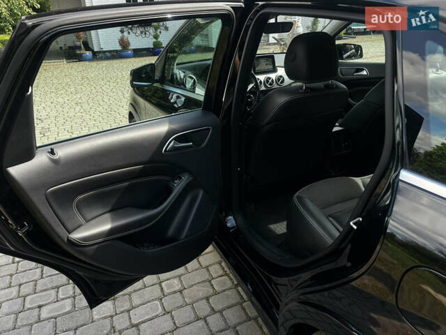 Черный Мерседес Б-класс, объемом двигателя 0 л и пробегом 74 тыс. км за 10300 $, фото 7 на Automoto.ua