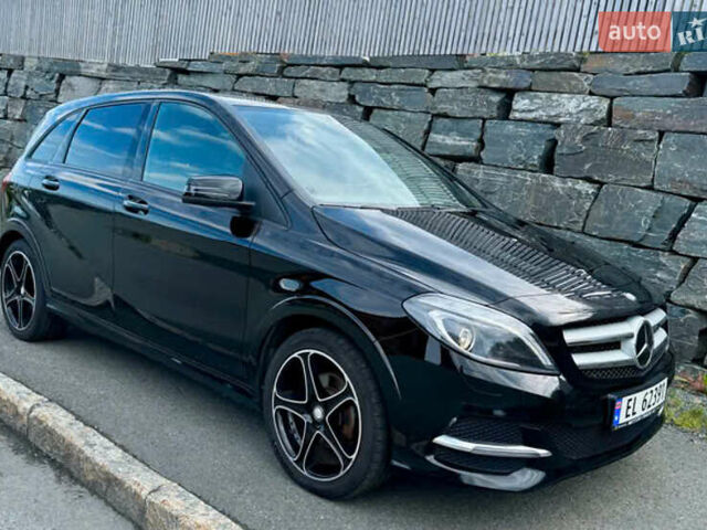 Мерседес Б-класс 2015 в Львове на Automoto.ua Черный Мерседес Б-класс, объемом двигателя 0 л и пробегом 83 тыс. км за 10550 $, фото 1 на Automoto.ua