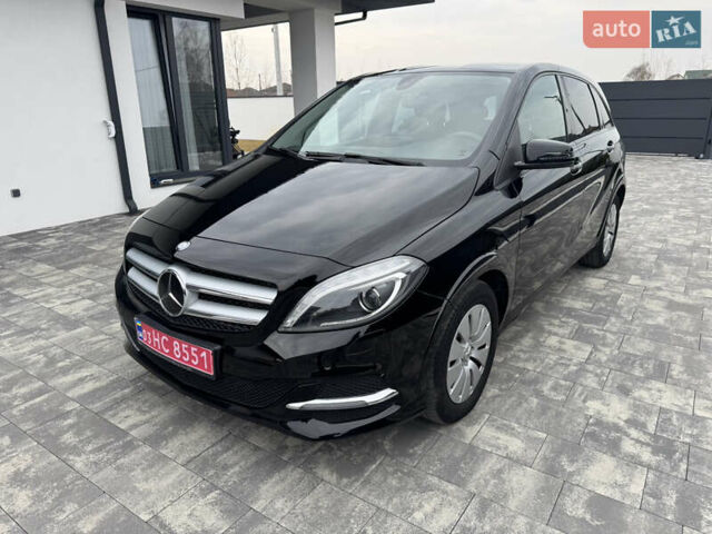 Чорний Мерседес Б-клас, об'ємом двигуна 0 л та пробігом 78 тис. км за 8650 $, фото 9 на Automoto.ua
