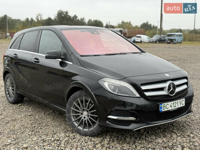 Чорний Мерседес Б-клас, об'ємом двигуна 0 л та пробігом 140 тис. км за 8499 $, фото 1 на Automoto.ua