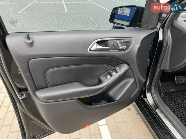 Черный Мерседес Б-класс, объемом двигателя 0 л и пробегом 120 тыс. км за 9900 $, фото 14 на Automoto.ua