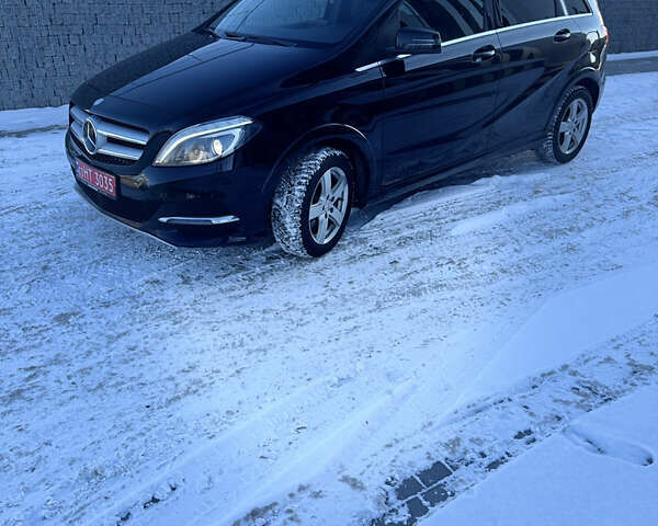 Черный Мерседес Б-класс, объемом двигателя 0 л и пробегом 111 тыс. км за 8799 $, фото 41 на Automoto.ua