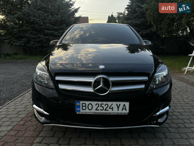 Черный Мерседес Б-класс, объемом двигателя 0 л и пробегом 74 тыс. км за 10300 $, фото 2 на Automoto.ua