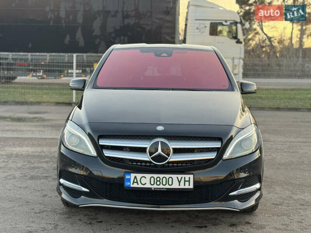 Черный Мерседес Б-класс, объемом двигателя 0 л и пробегом 88 тыс. км за 8750 $, фото 1 на Automoto.ua