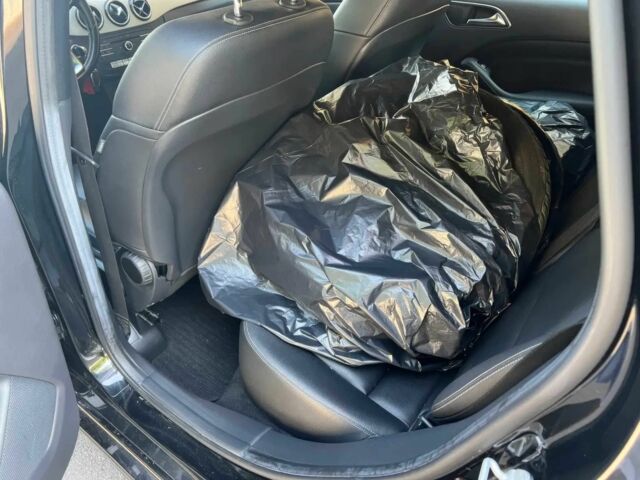 Черный Мерседес Б-класс, объемом двигателя 2 л и пробегом 70 тыс. км за 10200 $, фото 10 на Automoto.ua