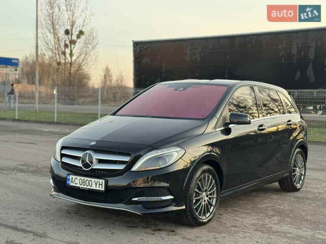 Черный Мерседес Б-класс, объемом двигателя 0 л и пробегом 88 тыс. км за 8750 $, фото 3 на Automoto.ua