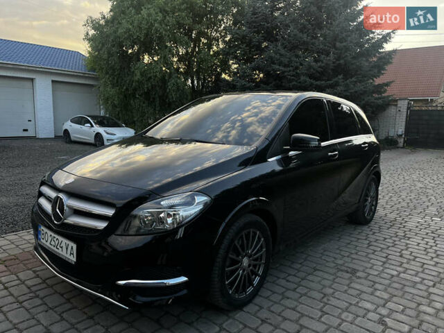 Черный Мерседес Б-класс, объемом двигателя 0 л и пробегом 74 тыс. км за 10300 $, фото 1 на Automoto.ua