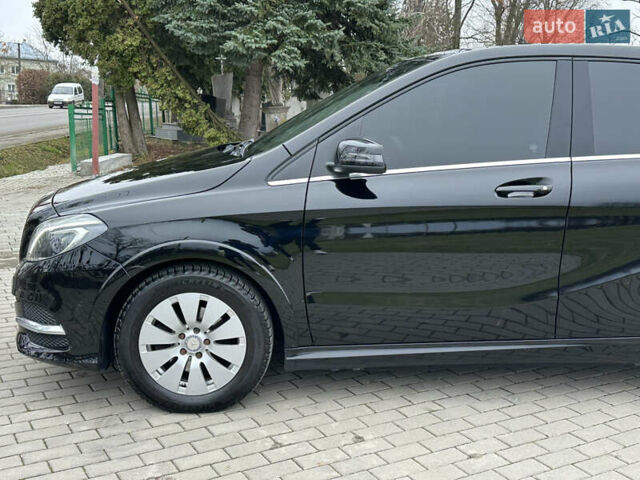 Черный Мерседес Б-класс, объемом двигателя 0 л и пробегом 72 тыс. км за 10550 $, фото 40 на Automoto.ua