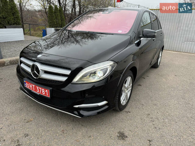 Черный Мерседес Б-класс, объемом двигателя 0 л и пробегом 39 тыс. км за 11000 $, фото 2 на Automoto.ua