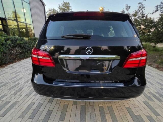 Чорний Мерседес Б-клас, об'ємом двигуна 0 л та пробігом 80 тис. км за 5700 $, фото 3 на Automoto.ua