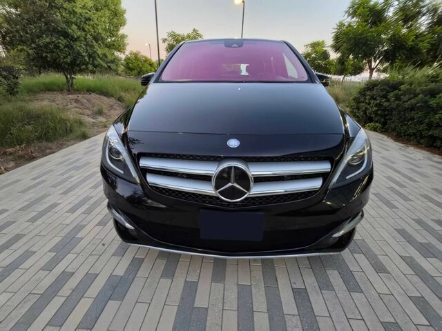 Черный Мерседес Б-класс, объемом двигателя 0 л и пробегом 76 тыс. км за 3500 $, фото 1 на Automoto.ua