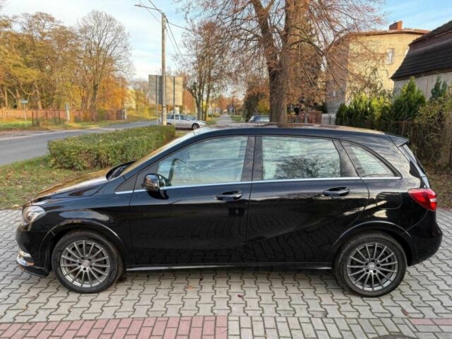 Черный Мерседес Б-класс, объемом двигателя 0 л и пробегом 132 тыс. км за 7500 $, фото 3 на Automoto.ua