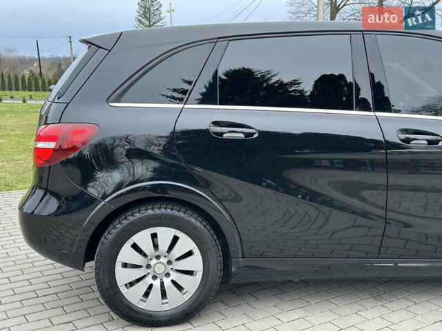 Черный Мерседес Б-класс, объемом двигателя 0 л и пробегом 72 тыс. км за 10550 $, фото 37 на Automoto.ua