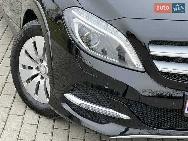 Черный Мерседес Б-класс, объемом двигателя 0 л и пробегом 72 тыс. км за 10550 $, фото 8 на Automoto.ua
