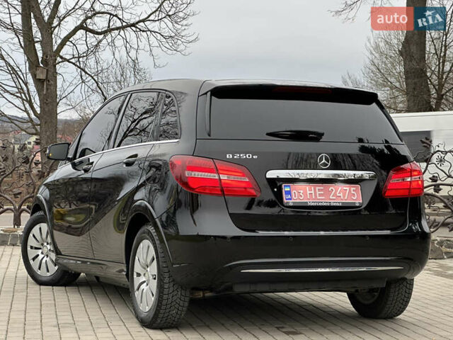 Черный Мерседес Б-класс, объемом двигателя 0 л и пробегом 73 тыс. км за 10550 $, фото 16 на Automoto.ua