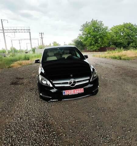 Чорний Мерседес Б-клас, об'ємом двигуна 0 л та пробігом 130 тис. км за 10950 $, фото 15 на Automoto.ua