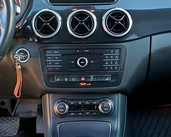 Чорний Мерседес Б-клас, об'ємом двигуна 0 л та пробігом 76 тис. км за 9999 $, фото 47 на Automoto.ua