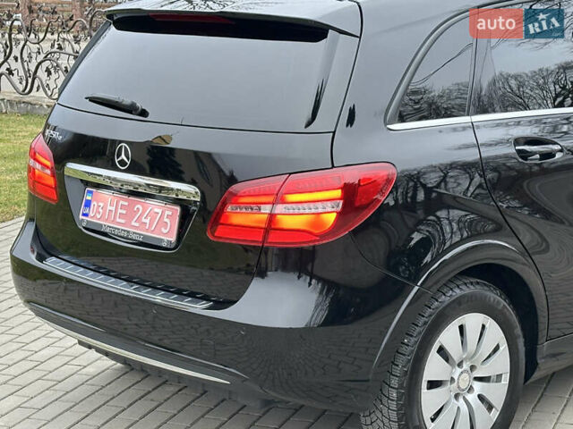 Черный Мерседес Б-класс, объемом двигателя 0 л и пробегом 72 тыс. км за 10550 $, фото 32 на Automoto.ua