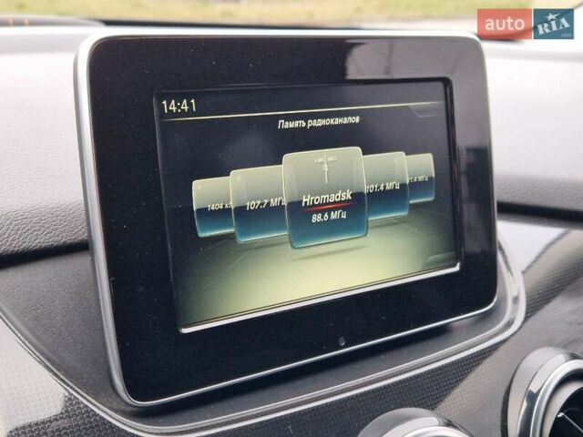 Чорний Мерседес Б-клас, об'ємом двигуна 0 л та пробігом 100 тис. км за 10700 $, фото 27 на Automoto.ua