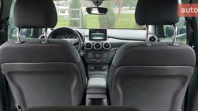 Черный Мерседес Б-класс, объемом двигателя 0 л и пробегом 122 тыс. км за 12291 $, фото 4 на Automoto.ua